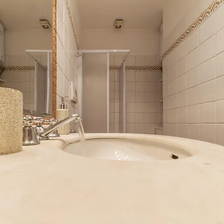 Апартаменты Piazza Di Spagna Stylish Flat
