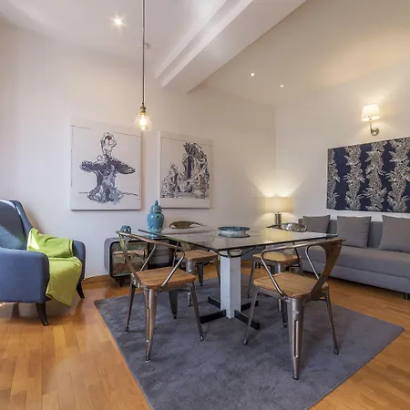 Апартаменты Piazza Di Spagna Stylish Flat *